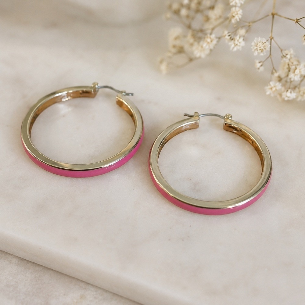Avon Fashion Hoop Earrings Goldtone‎ Pink 1.5 inches Pierced
